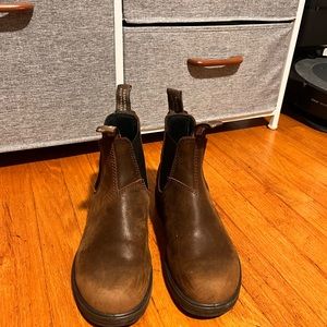 Brown Blundstones